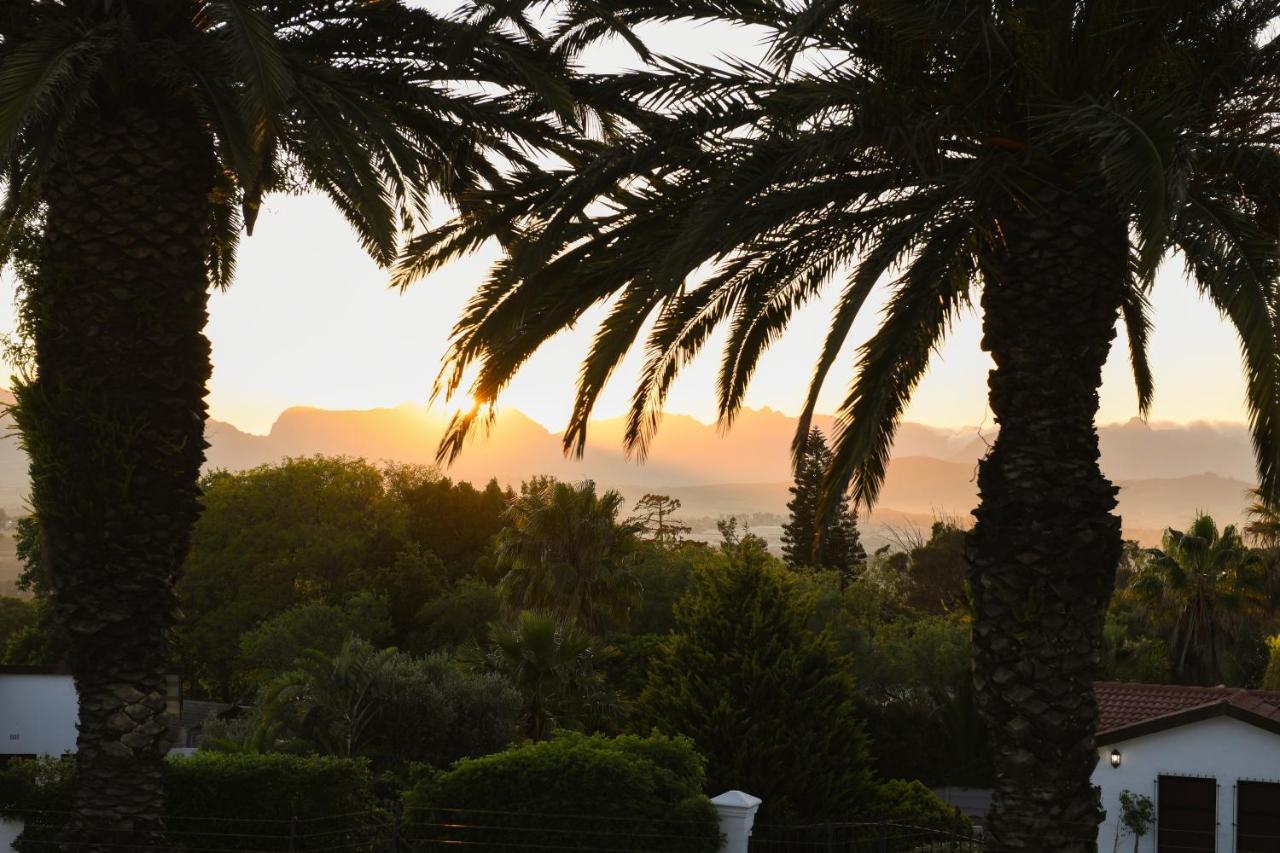 Four Palms Accommodation Durbanville Εξωτερικό φωτογραφία