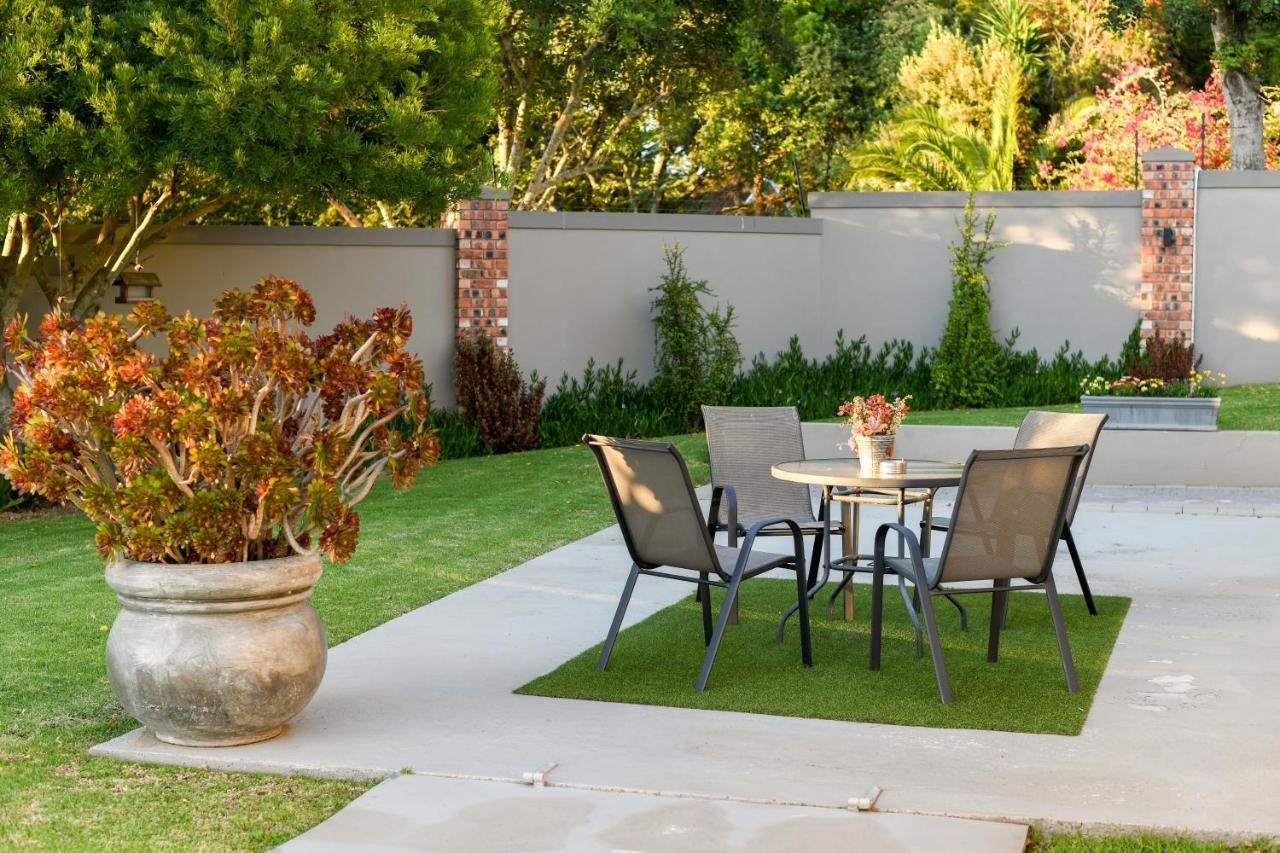 Four Palms Accommodation Durbanville Εξωτερικό φωτογραφία
