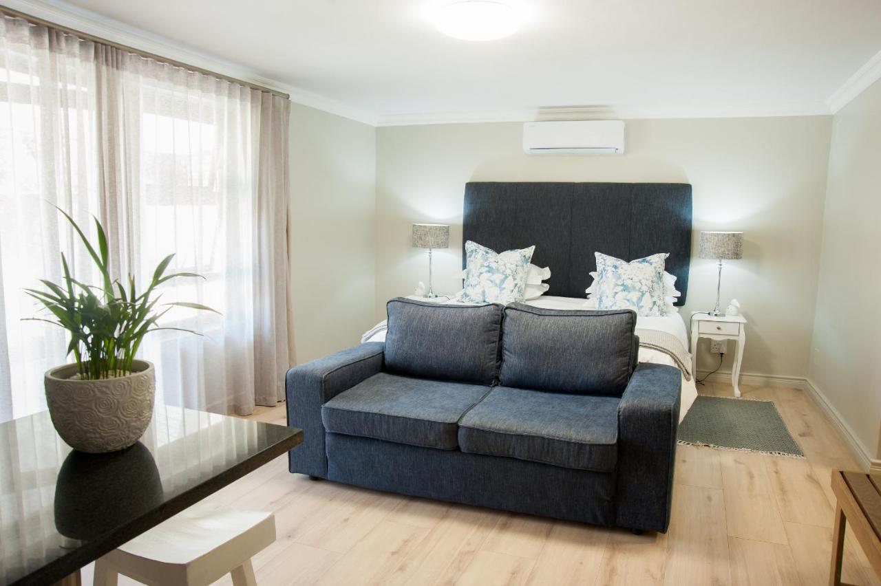 Four Palms Accommodation Durbanville Εξωτερικό φωτογραφία